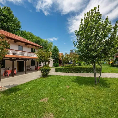 Sebastiano 3* Lezhë