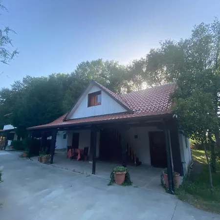 Hotel Sebastiano Lezhe