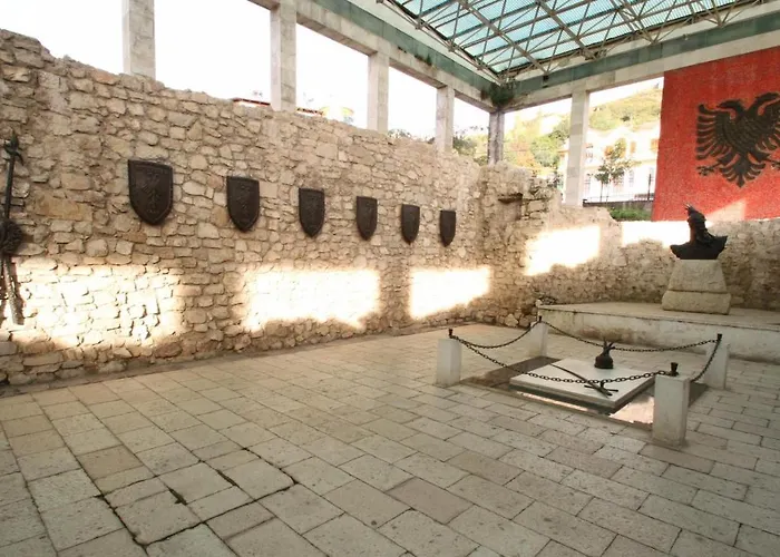 Sebastiano מלון Lezhë
