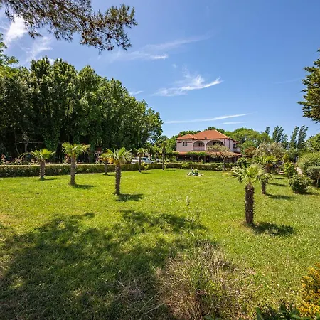 Sebastiano 3* Lezhë